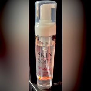 Skin So Soft Supreme Nourishment Oil Infused Foaming Body Wash 250ml Vitamin E